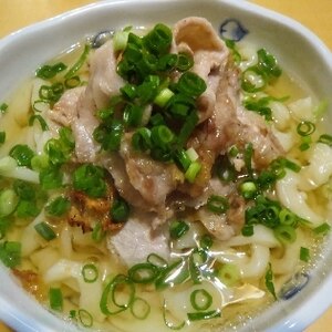 ほっこり温まる　肉うどん　♪